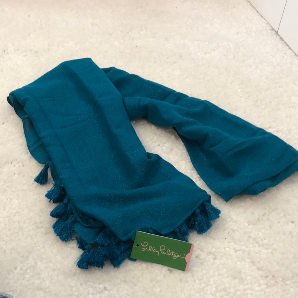 Lilly Pulitzer Scarf NEW with tags IN Tidal Wave